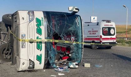 Şanlıurfa'da Otobüs Kazası 2 Ölü, 25 Yaralı
