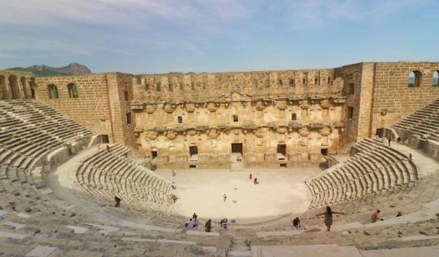 Aspendos Antik Tiyatrosu: Ebedi Sahne