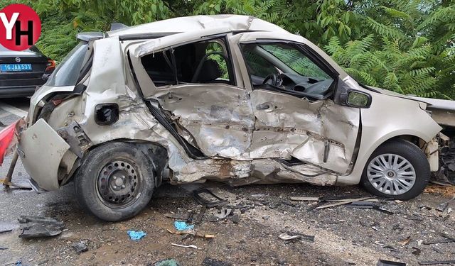 İnegöl'de Trafik Kazasında 1 Ölü, 3 Yaralı