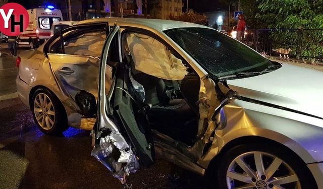 Samsun'da Otomobiller Çarpıştı: 4 Yaralı Var