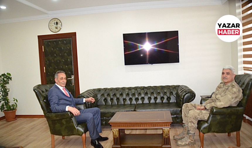 Başkan Karadoğan, İl J.K. ve İl E.M.'ne ziyaret etti.