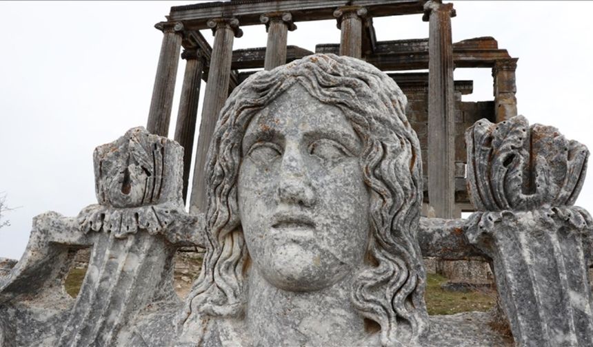 Troya Antik Kenti: Mitolojiden Gerçeğe, Türkiye'nin Hazinesi