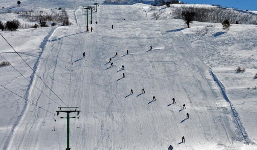 Kop Dağı Kayak Merkezi: Karla Kaplı Bir Cennet