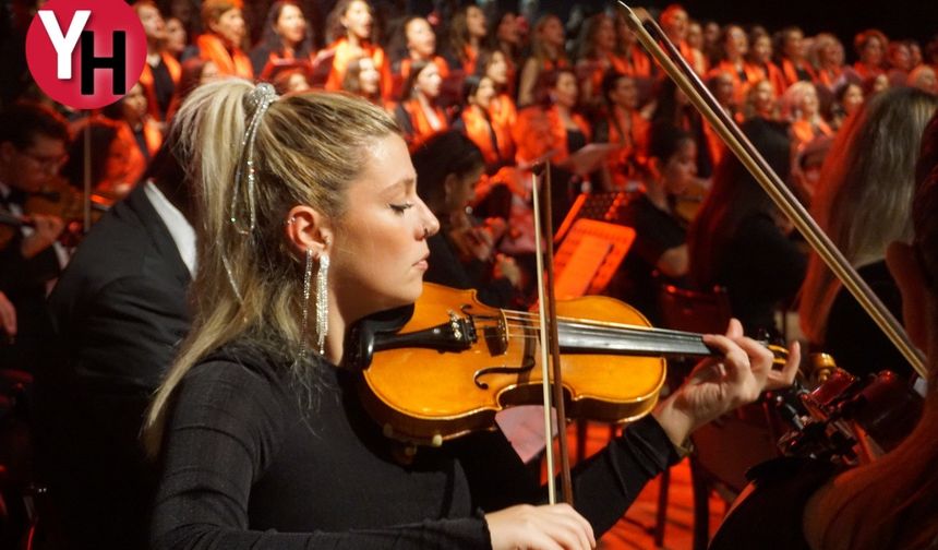 Edirne'de 100. yıla özel düzenlenen konserde Cumhuriyet coşkusu yaşandı