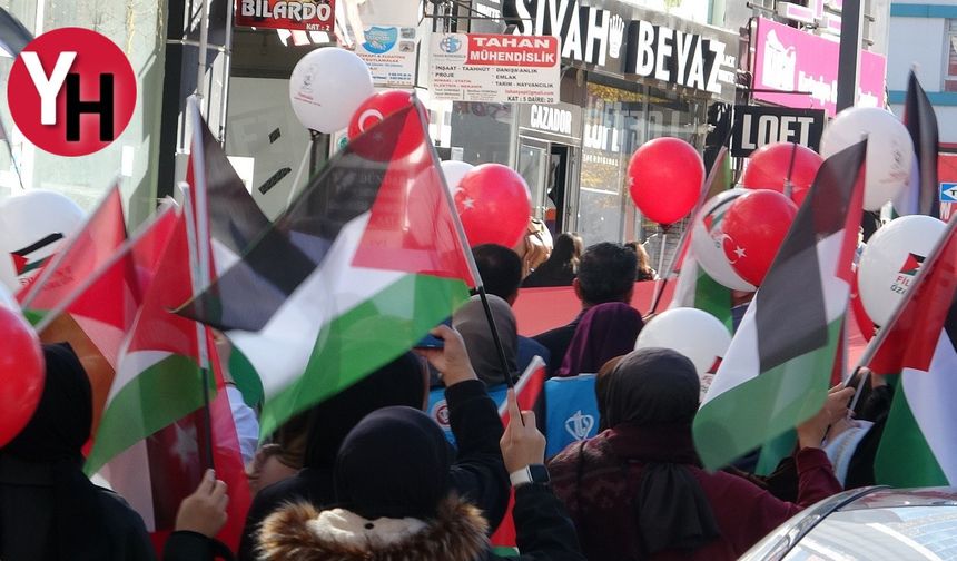 Ardahan’da Gençler Filistin’e destek için yürüdü