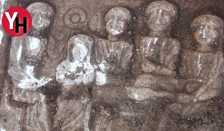 Yalova'da Bin 800 Yıllık Mezar Steli Bulundu