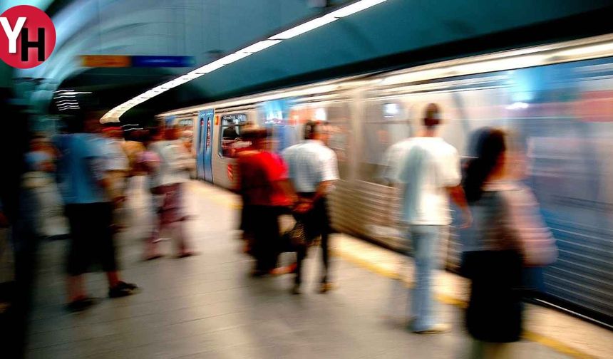 Aksaray Metro İstasyonu'nda Trenden Dumanlar Yükseldi! Olaylı Dakikalar