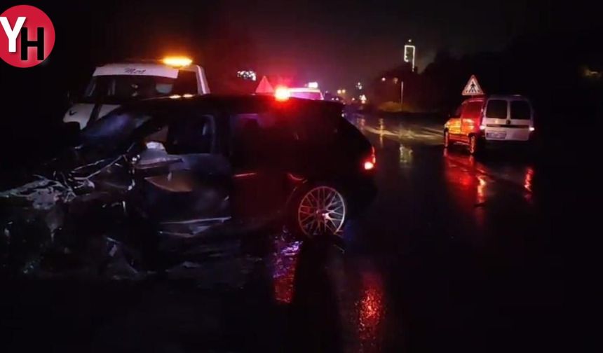 Bartın'da Trafik Kazası: Araçlar Hız Tabelası Önünde Çarpıştı!