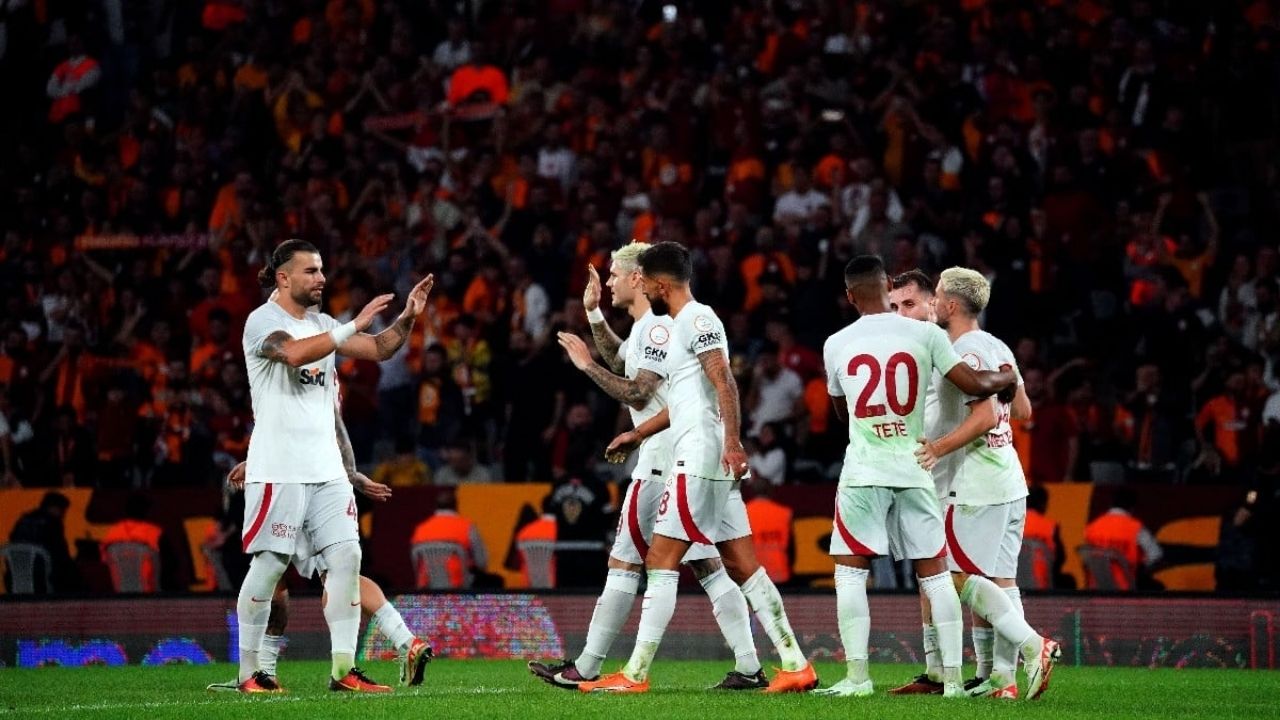 Okan Buruk Galatasaray'ın İstanbulspor Galibiyeti ve Penaltı Tartışmaları (1)