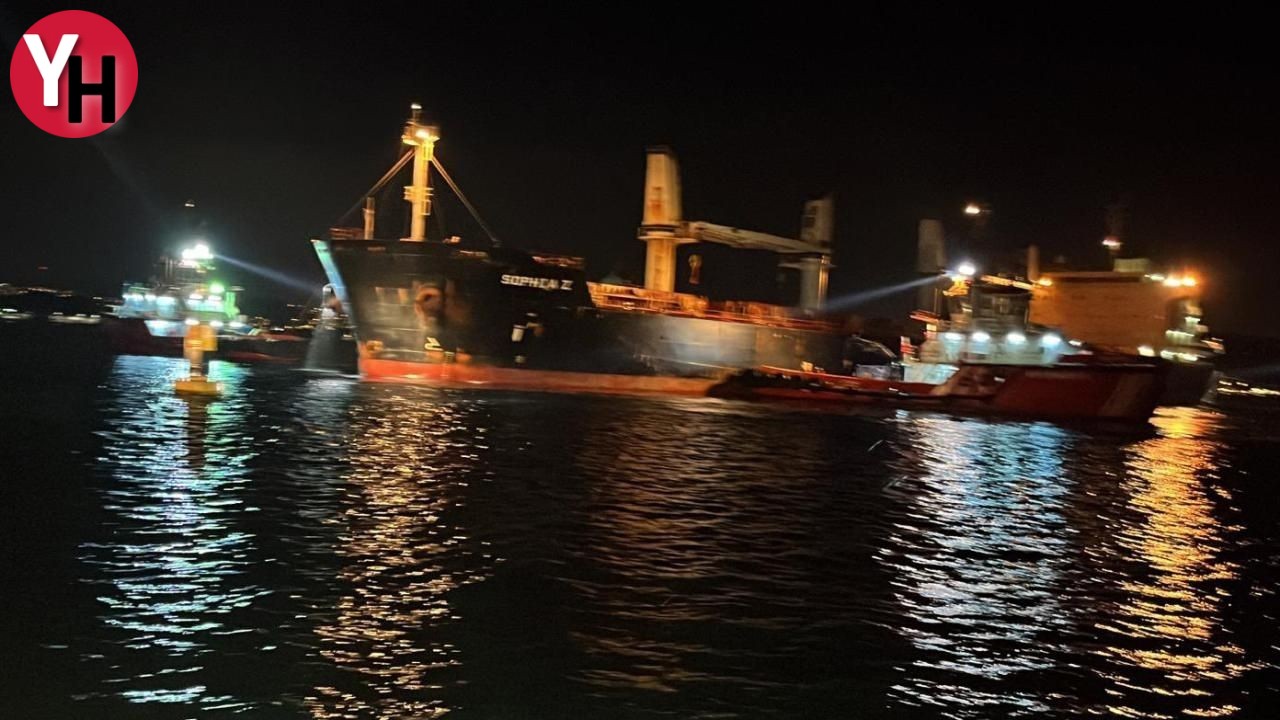 İstanbul Boğazı'ndaki Gemi Trafiği Neden Askıya Alındı (1)