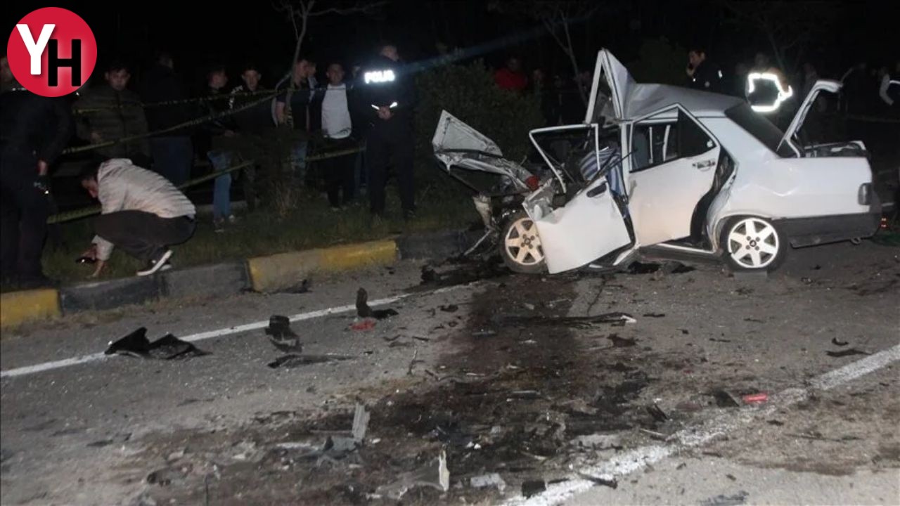 Antalya'da Meydana Gelen Trafik Kazasında 3 Kişi Hayatını Kaybetti
