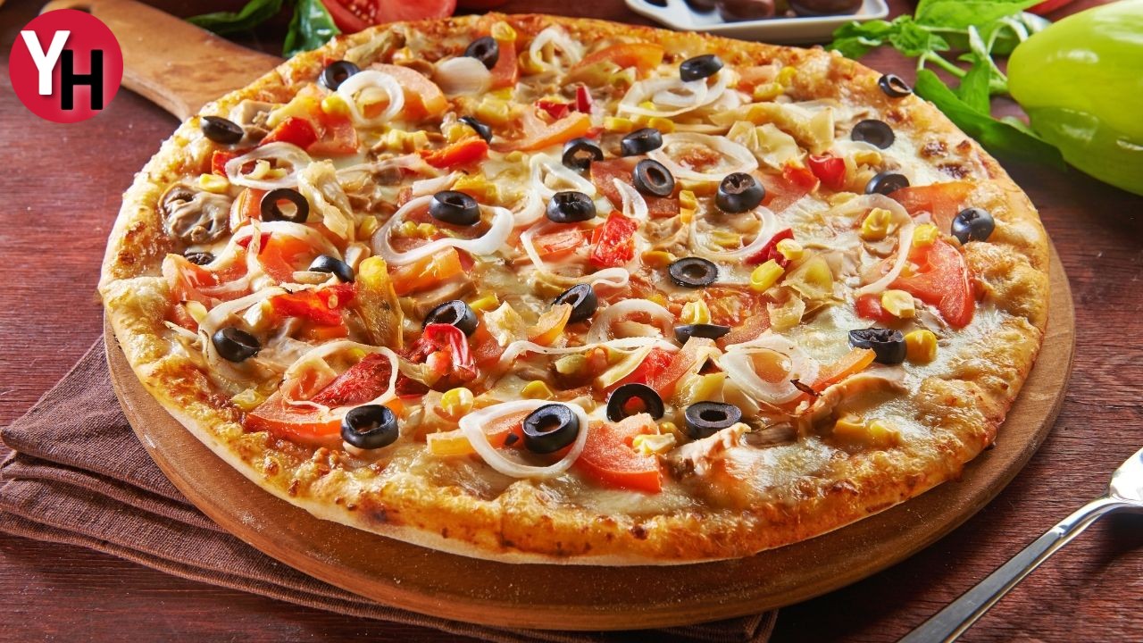 Ev Yapımı Pizza Tarifi Adım Adım Nasıl Yapılır (1)