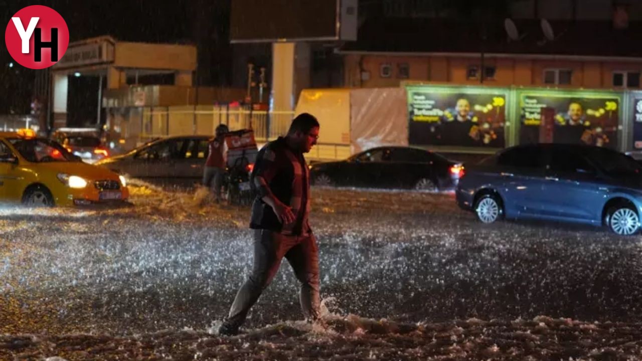 Dolu Ve Şiddetli Sağanak Ankara Sel Altında Kaldı